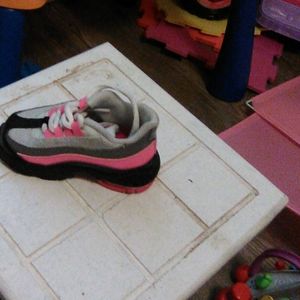 Kid shoe